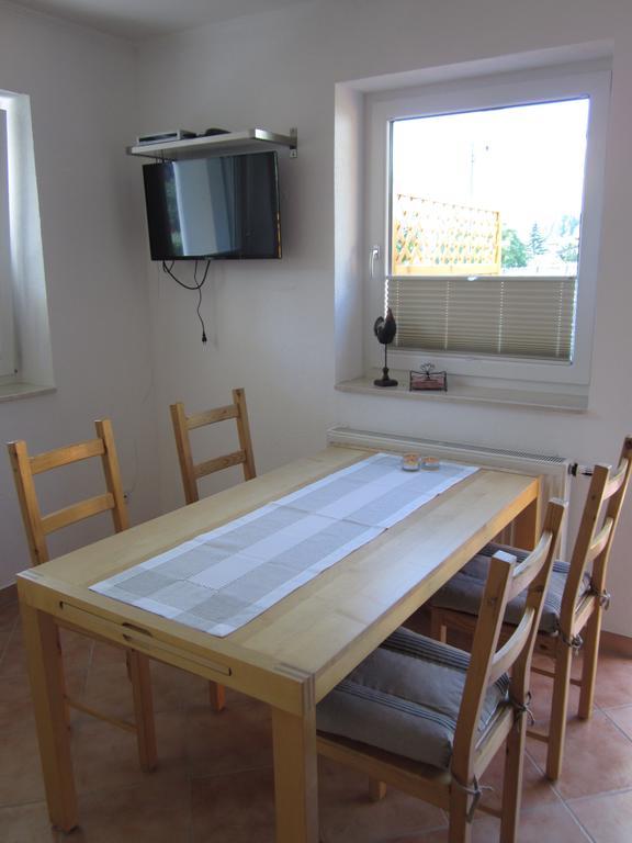 Ferienwohnung Bergpanorama فلبمس الغرفة الصورة